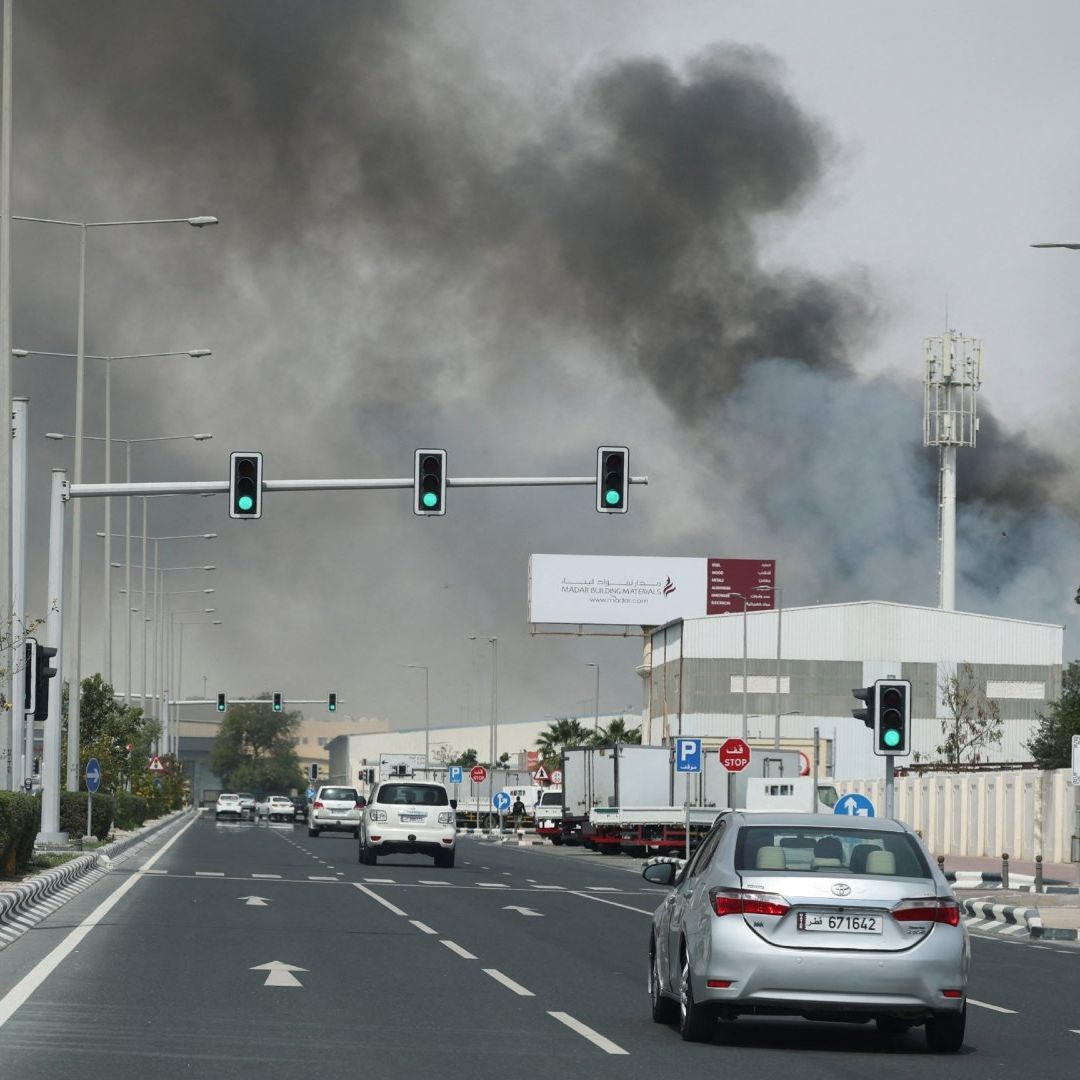 Reportan Fuertes Explosiones en Abu Dabi, Jerusalén, Tel Aviv, Doha y Baréin.