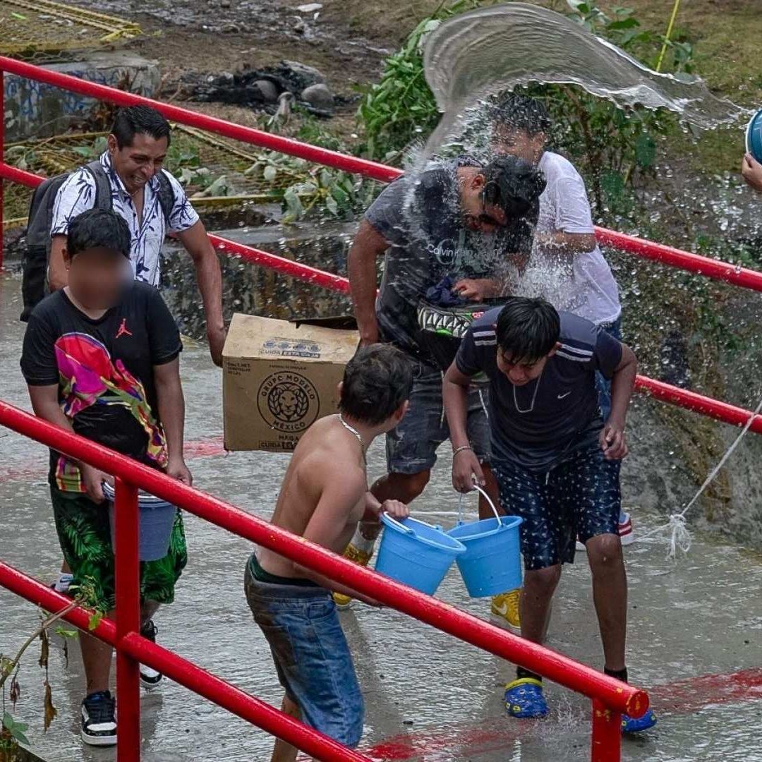 multas por tirar agua sábado de gloria