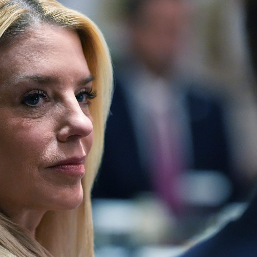 La secretaría de Justicia de Estados Unidos Pam Bondi en la Casa Blanca en Washington