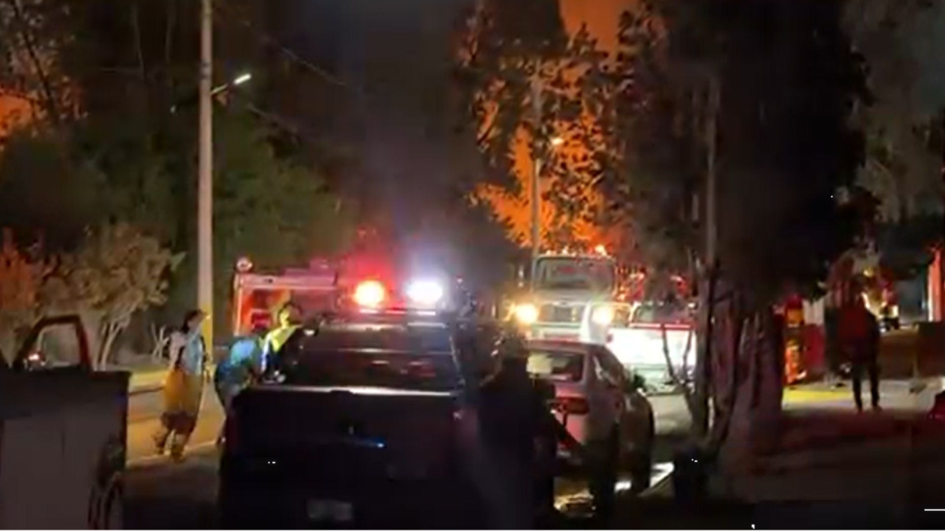 Se Registra Fuerte Incendio en la Zona Industrial en el Parque Fundidores de San Luis Potosí. Foto: N+