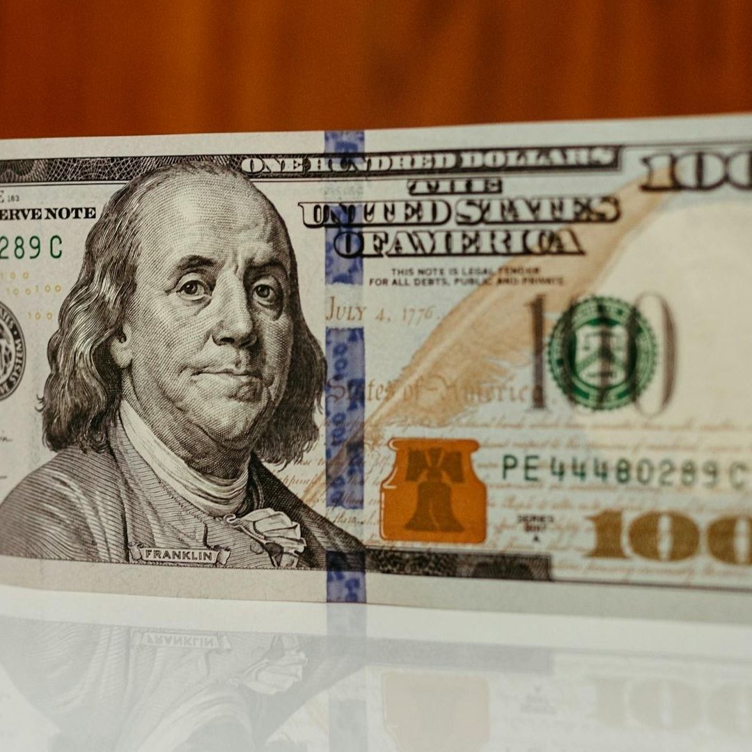 Precio del Dólar Hoy MIÉRCOLES 1 de Abril de 2026: Así Está el Tipo de Cambio con el Peso