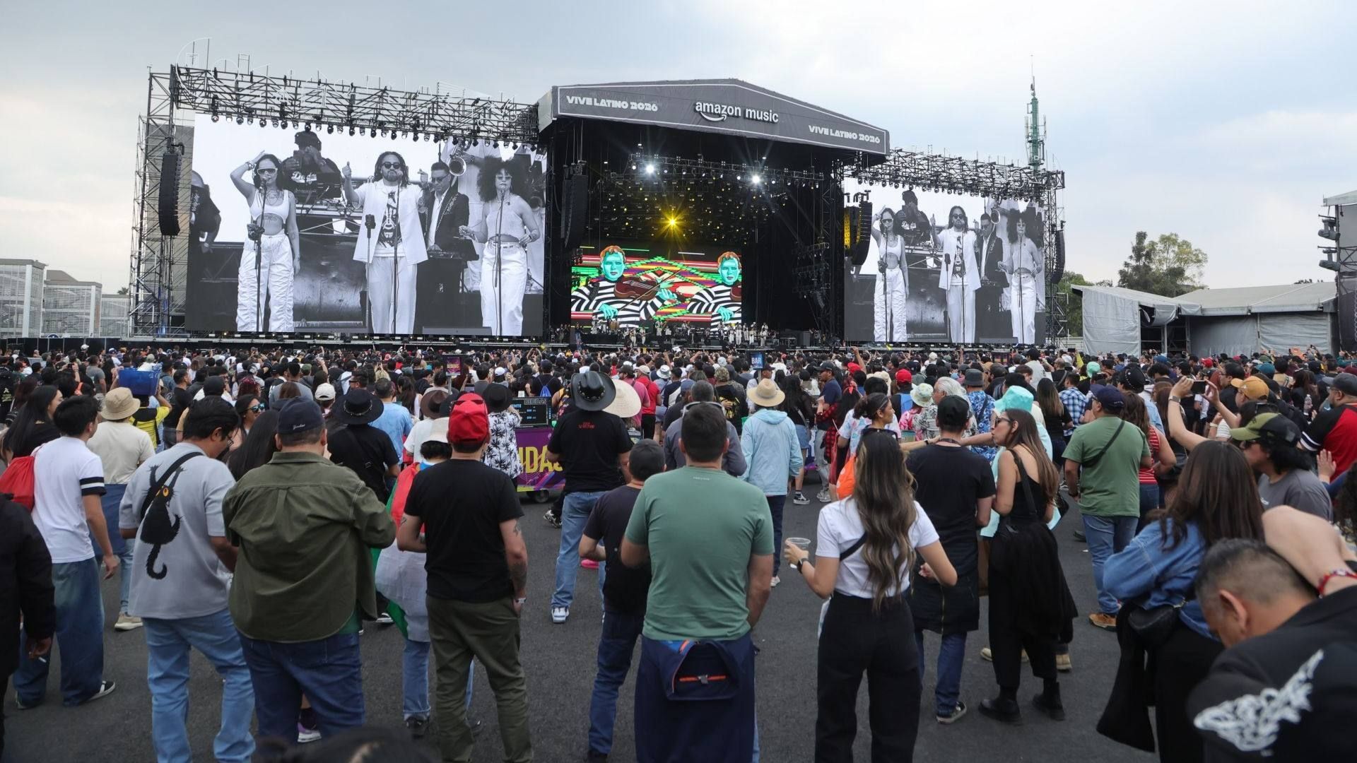 Ley Itacate: Proponen Reforma para Permitir Ingresar Alimentos y Bebidas a Conciertos en CDMX