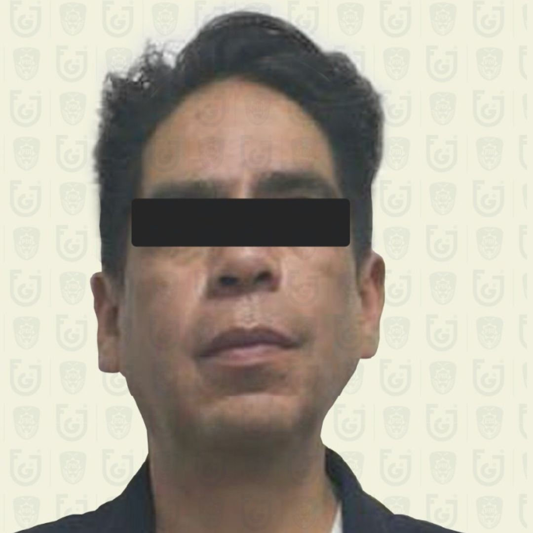 Vinculan a Proceso a Maestro que Grabó Debajo de la Falda de su Alumna en Preparatoria de CDMX
