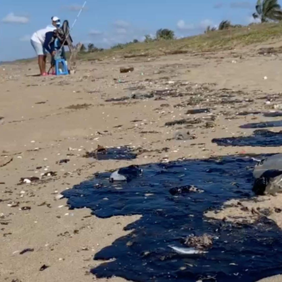 Recalan Restos de Hidrocarburo a Costas de Villa Allende y Rabón Grande en Coatzacoalcos al Sur de Veracruz