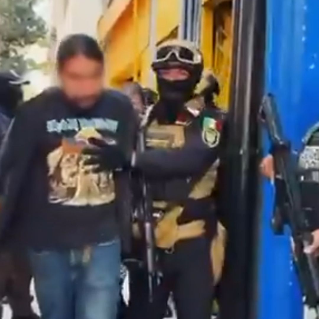Operativo por robo de autopartes en CDMX.