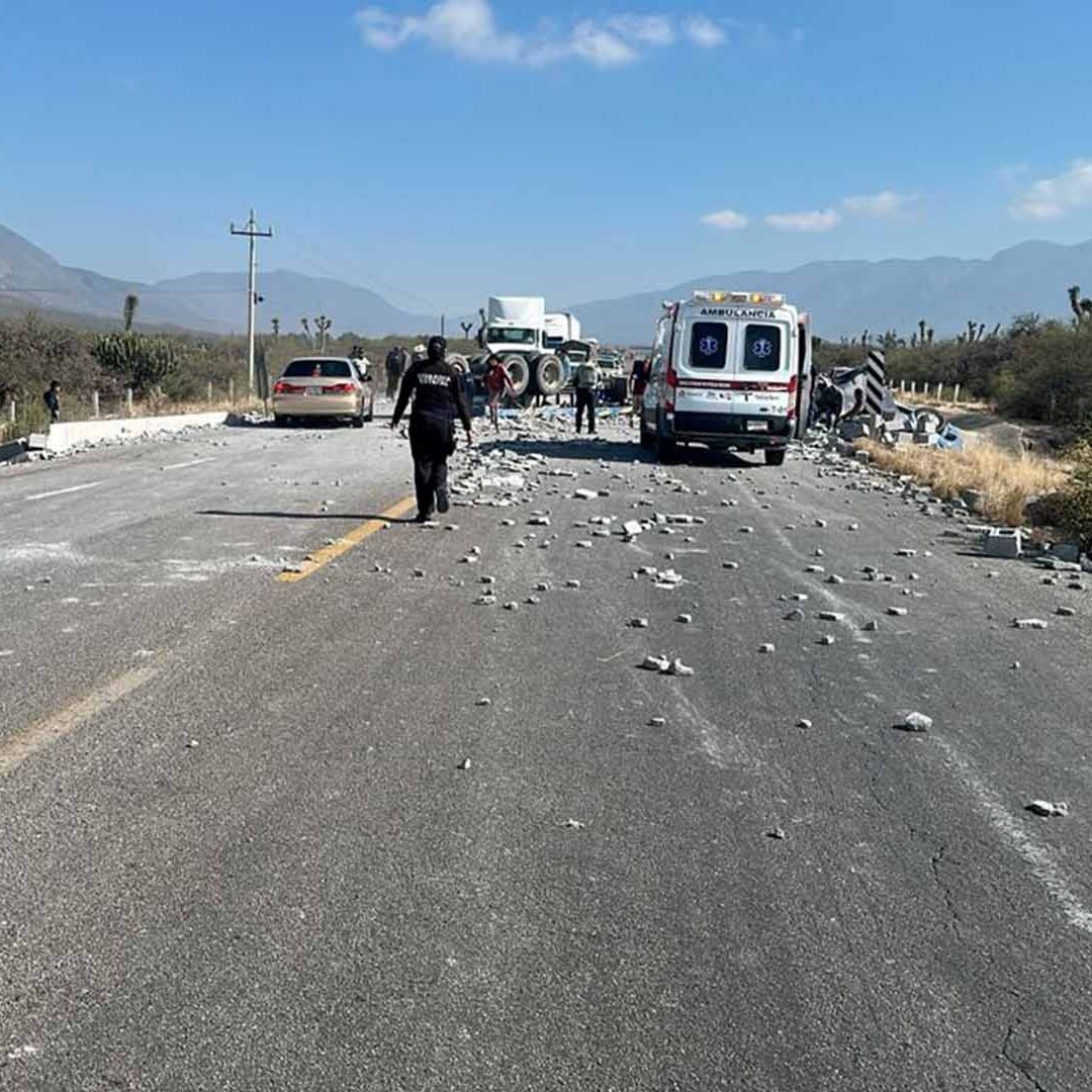 Reportan un Fallecido y Una Persona Prensada por Accidente en Carretera de Tamaulipas