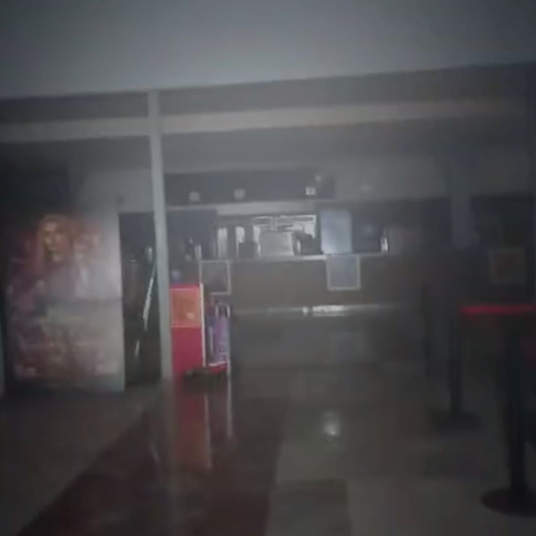Cine incendiado en Juárez
