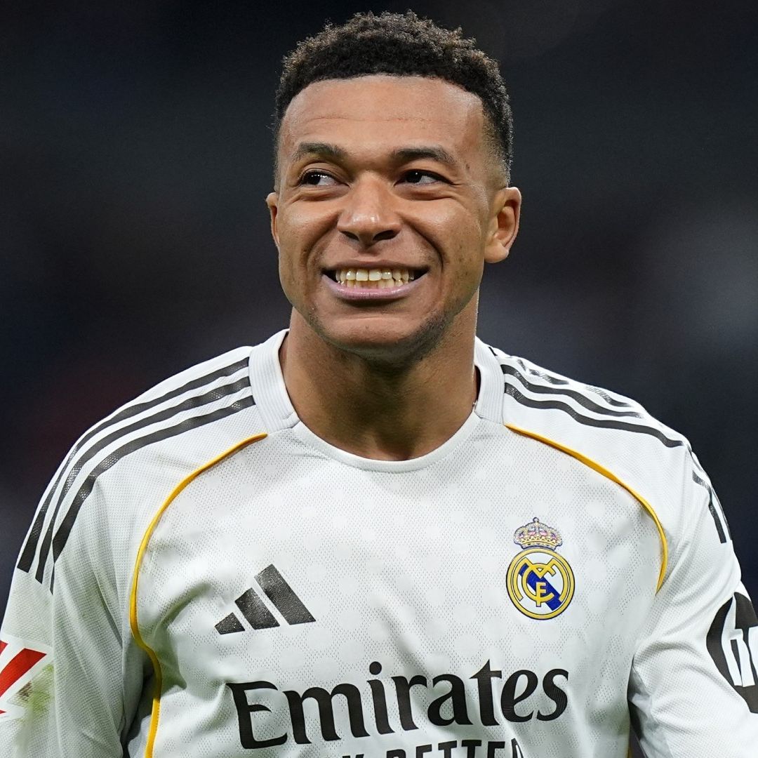 Real Madrid Mantiene la Presión Sobre el Barça en LaLiga; Mbappé Se Viste de Héroe