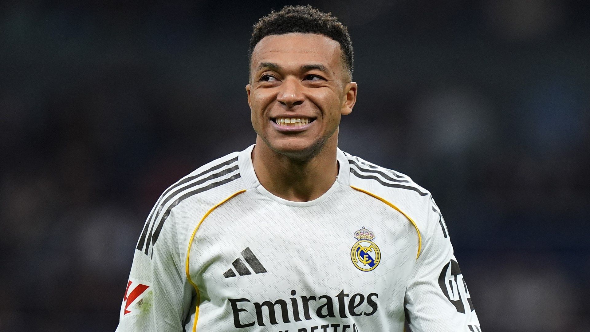 Real Madrid Mantiene la Presión Sobre el Barça en LaLiga; Mbappé Se Viste de Héroe