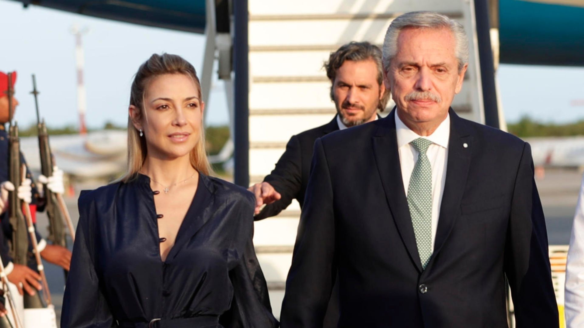 El expresidente de Argentina Alberto Fernández, y su expareja, Fabiola Yáñez, durante un viaje a República Dominicana