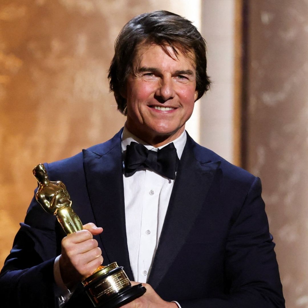 Tom Cruise Recibe Oscar Honorífico de Manos de Alejandro González Iñárritu