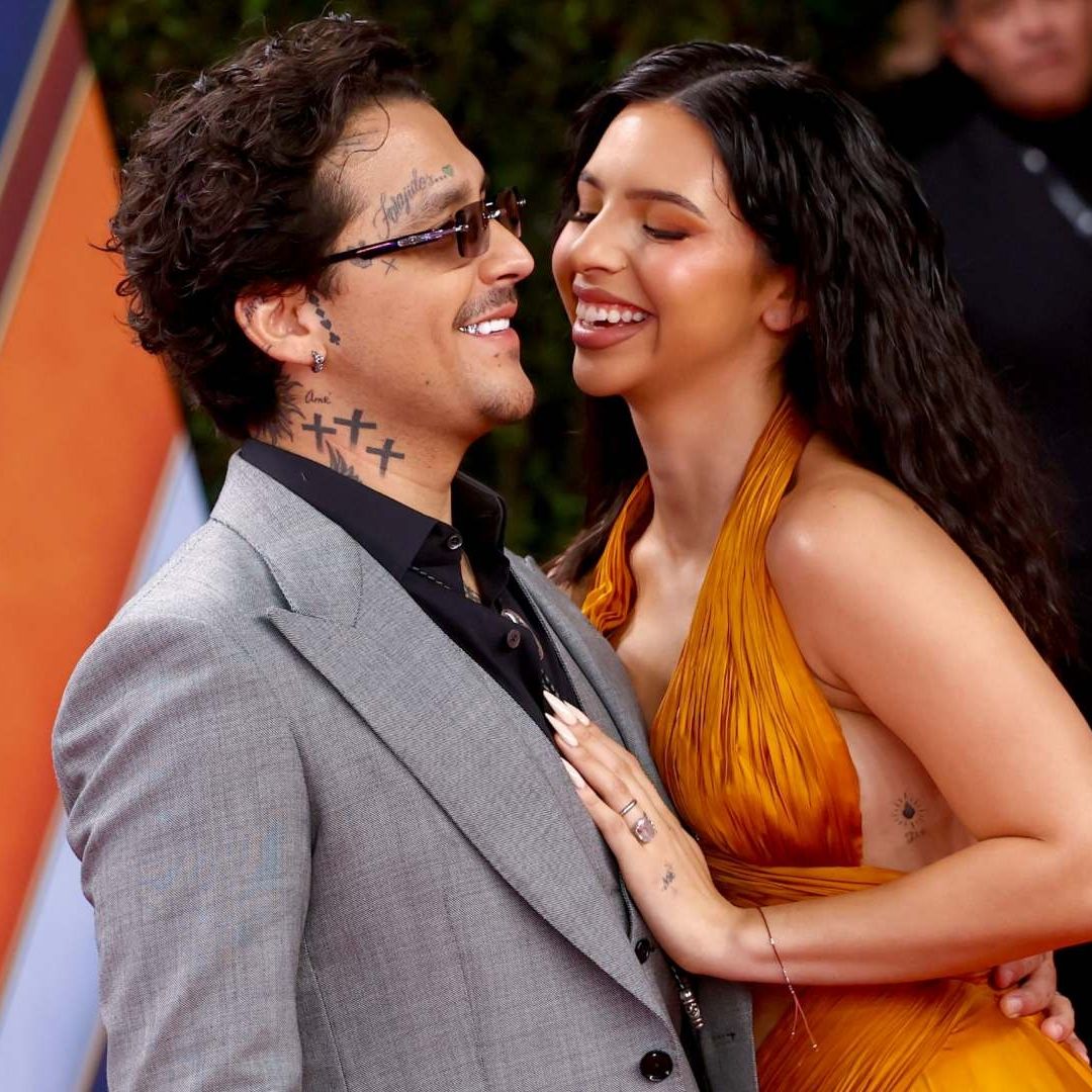 Ángela Aguilar y Christian Nodal en los Latin Grammy.