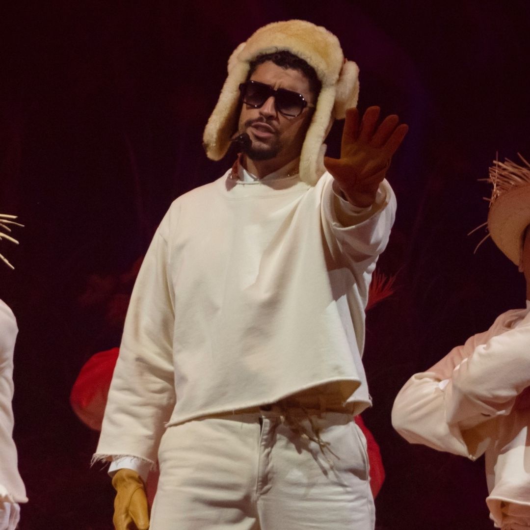 Bad Bunny lidera la lista de los 100 artistas latinos más grandes del siglo XXI de Billboard