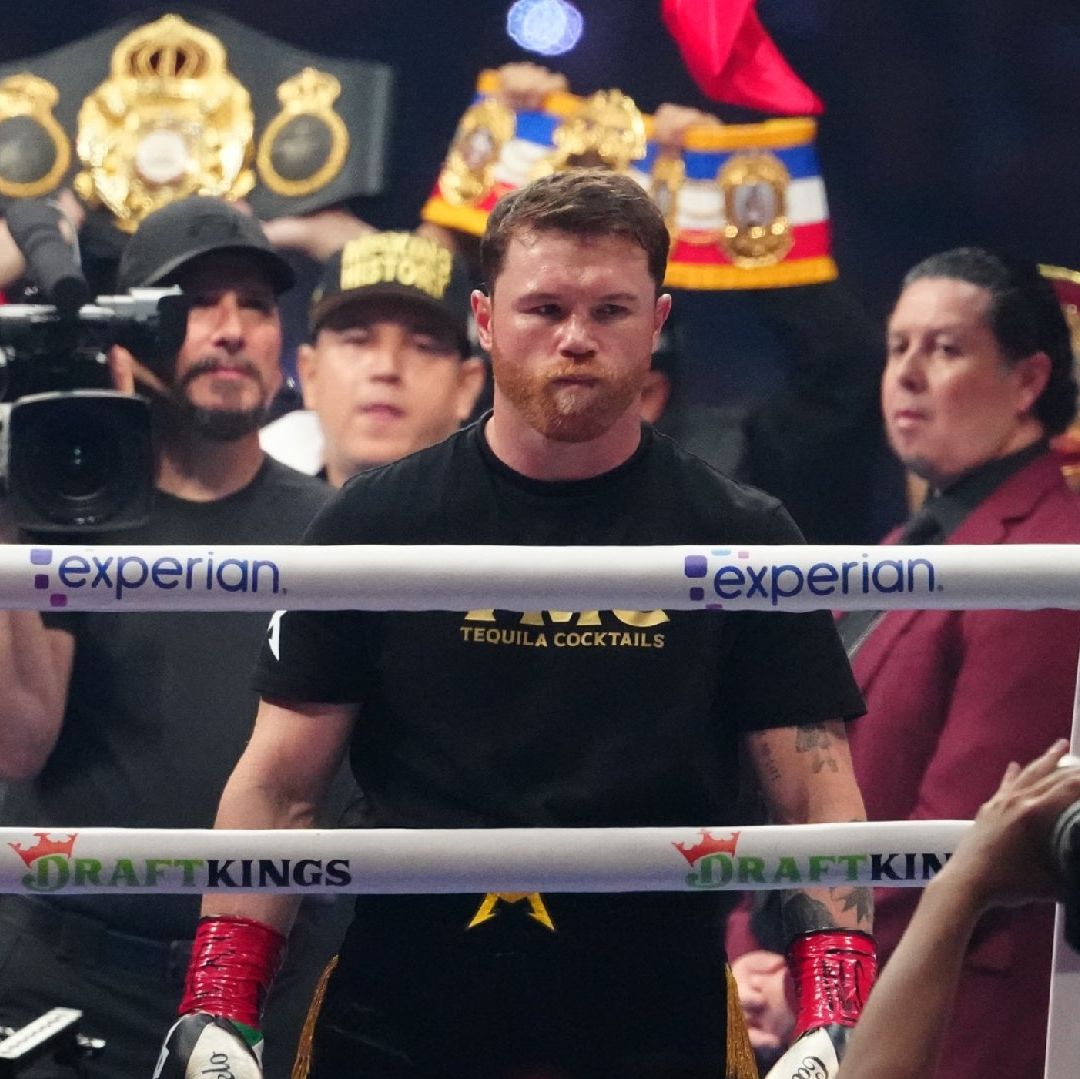 ¿Canelo Álvarez se Operará el Codo Luego de Perder vs Crawford? Esto se Sabe