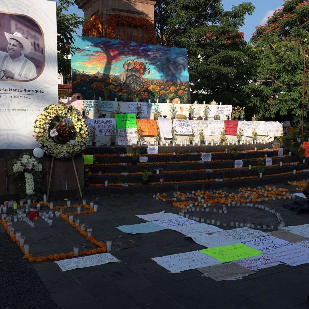 Memorial por el asesinato de Carlos Manzo, en Uruapan. Foto: Cuartoscuro | Archivo
