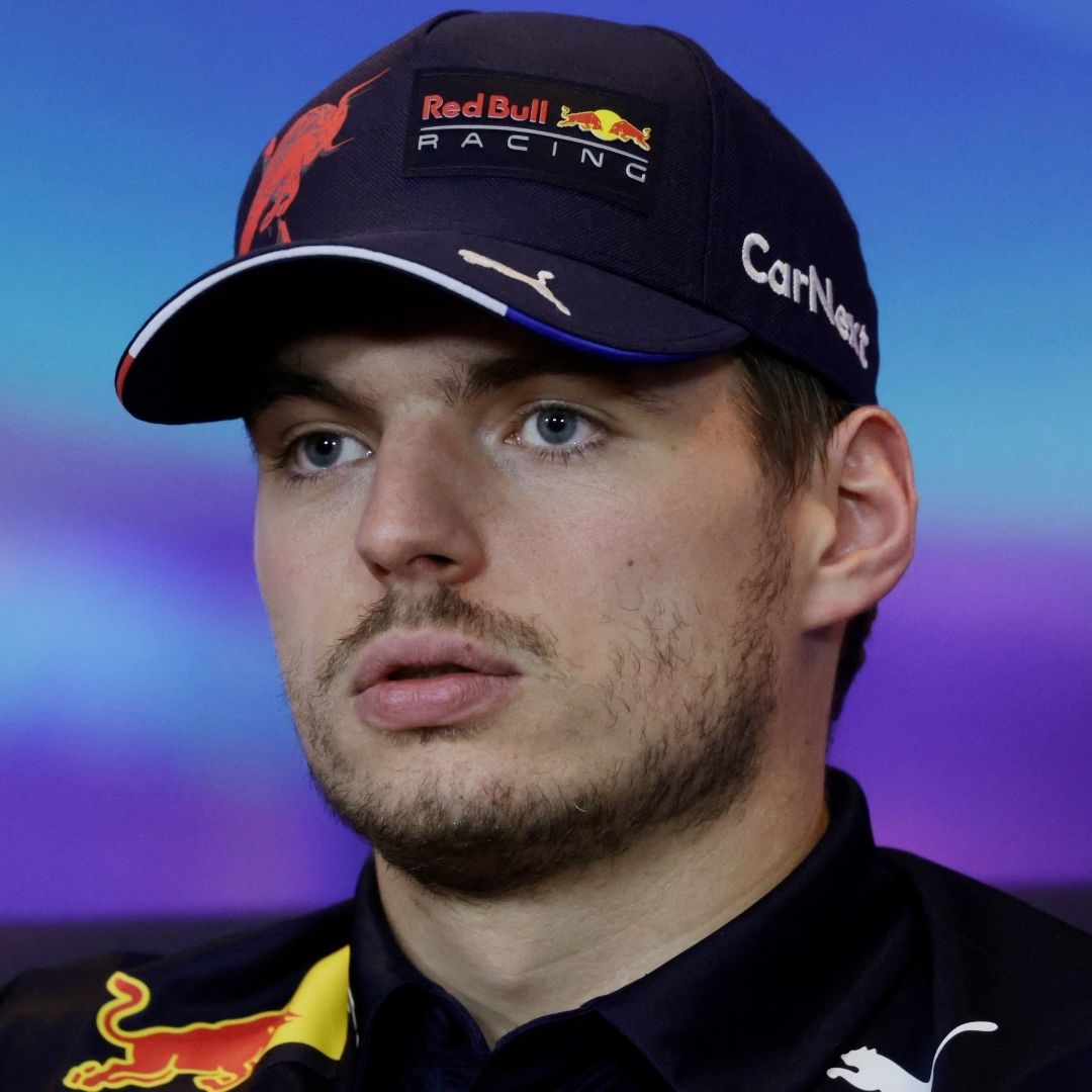 El piloto Max Verstappen acusó que su familia recibió amenazas luego del conflicto con “Checo” Pérez en el Gran Premio de Brasil.