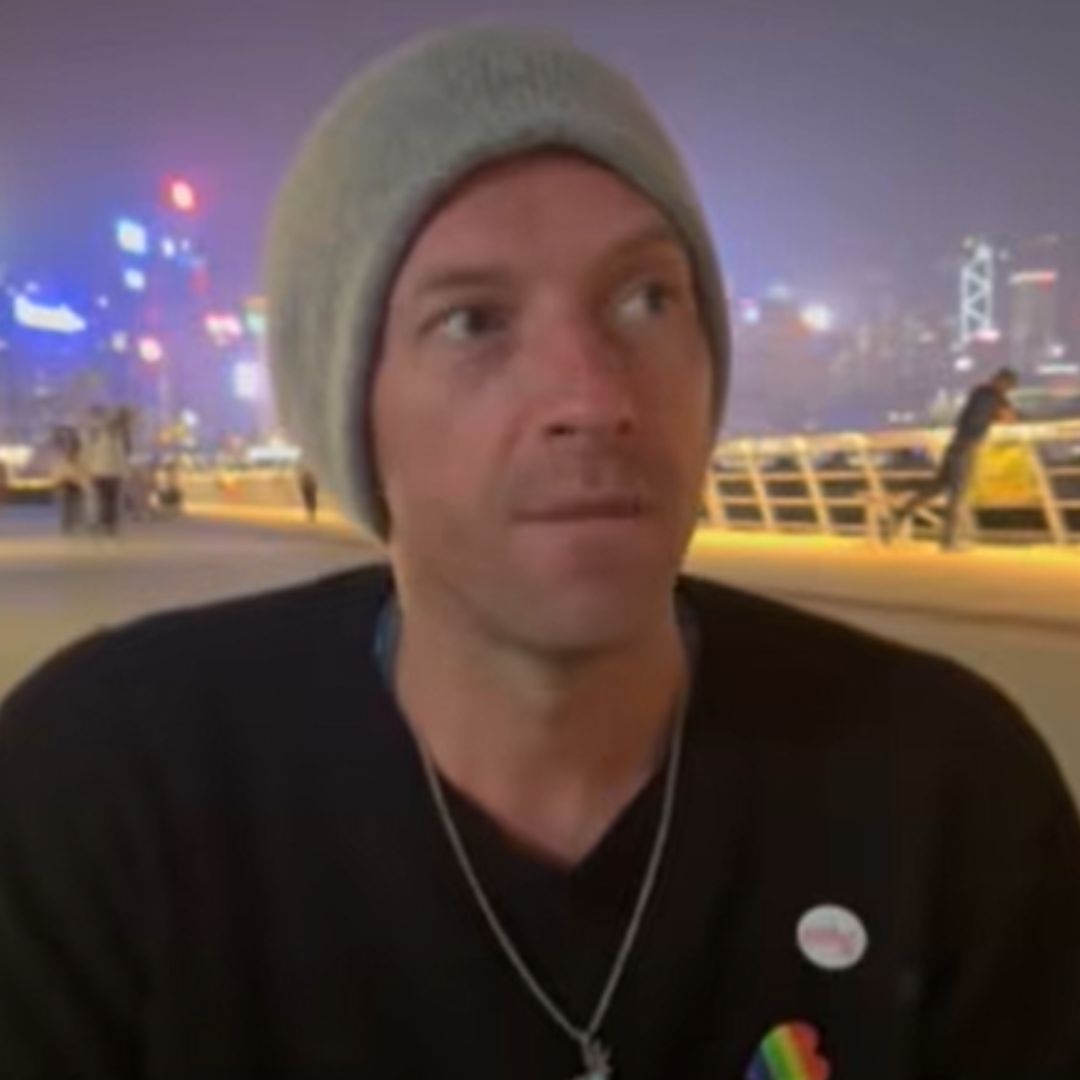 "Me Ayudan a Mantenerme Feliz": Chris Martin Comparte Consejos para Combatir la Depresión