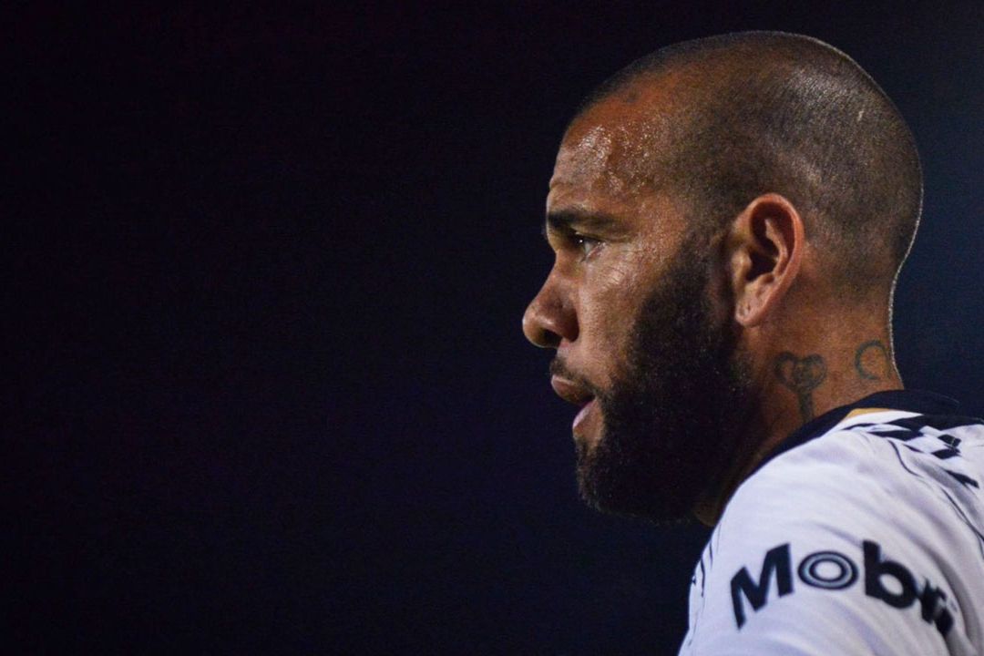 Defensa legal de Dani Alves volvió a solicitar lo dejen en libertad provisional