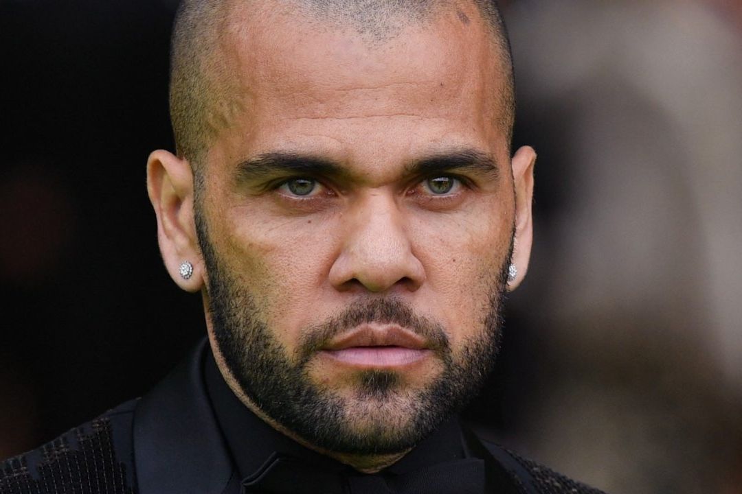 Piden negar libertad provisional a Dani Alves en Barcelona