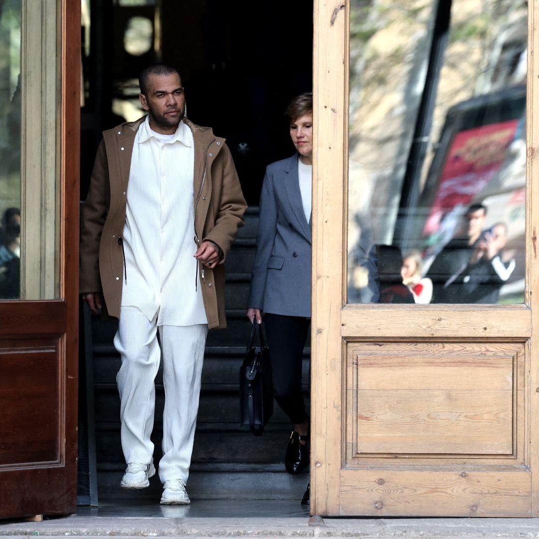 Dani Alves Comparece ante Audiencia por Primera Vez tras Salir Bajo Fianza