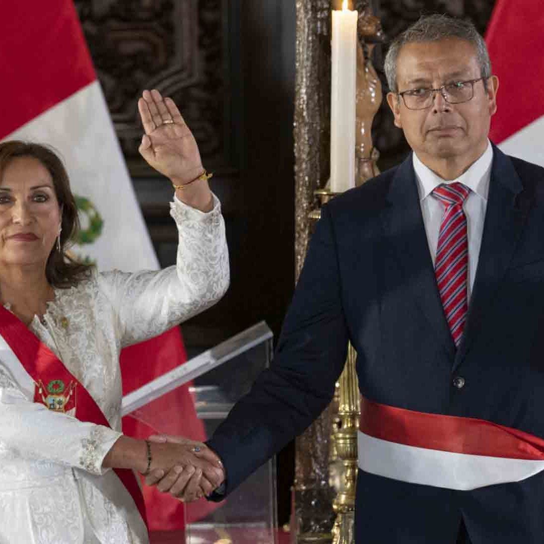 La presidenta de Perú, Dina Boluarte, destituyó este domingo a su primer ministro, Pedro Angulo