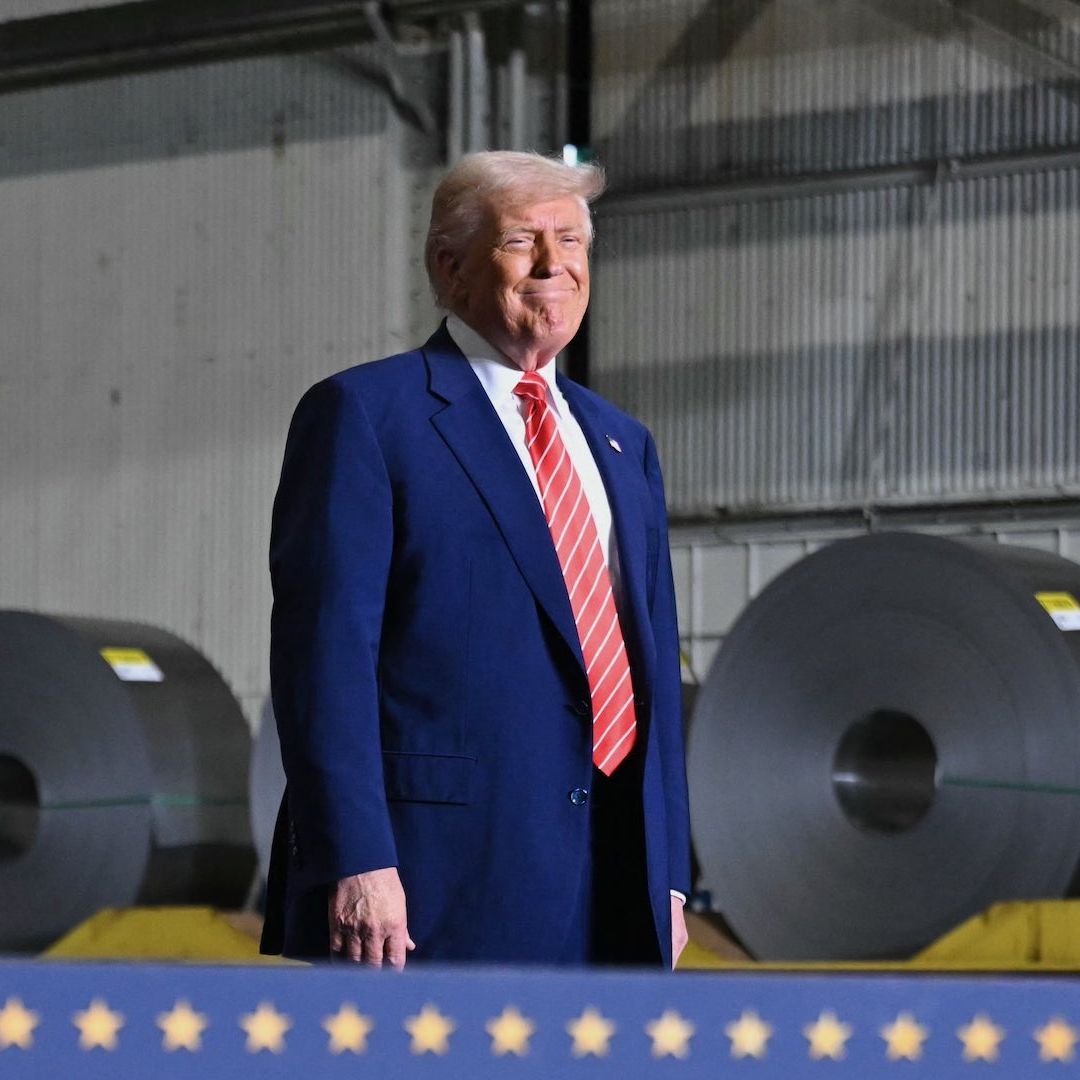 Donald Trump durante mitin con obreros acereros