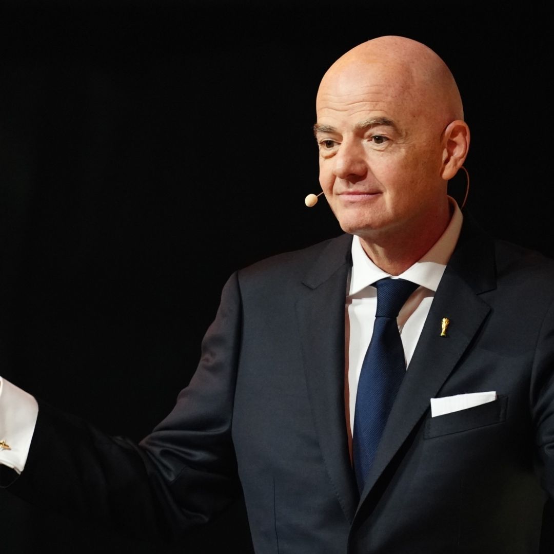 Piden Investigar al Presidente de la FIFA por Otorgar Premio de la Paz a Donald Trump