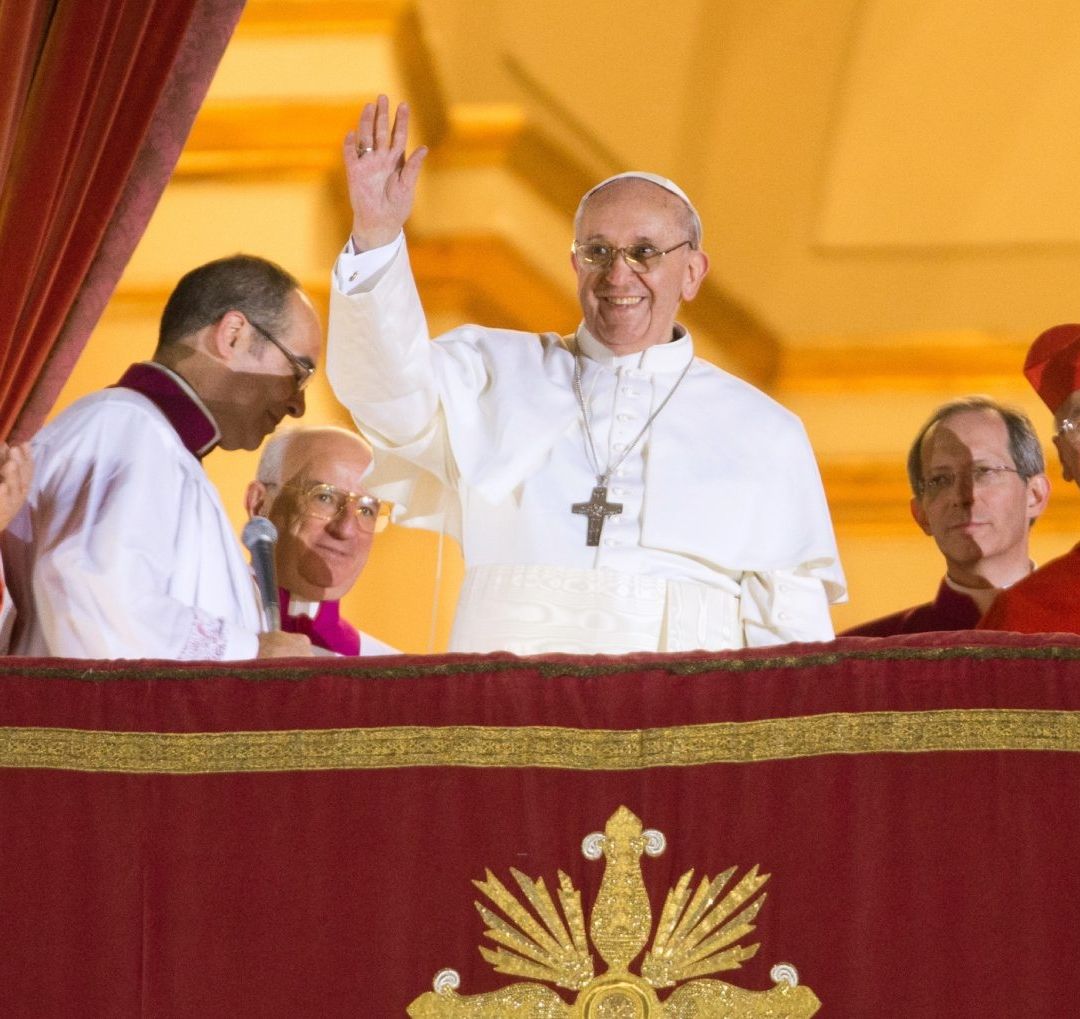 Francisco es sumo pontífice número 266 de la iglesia católica.