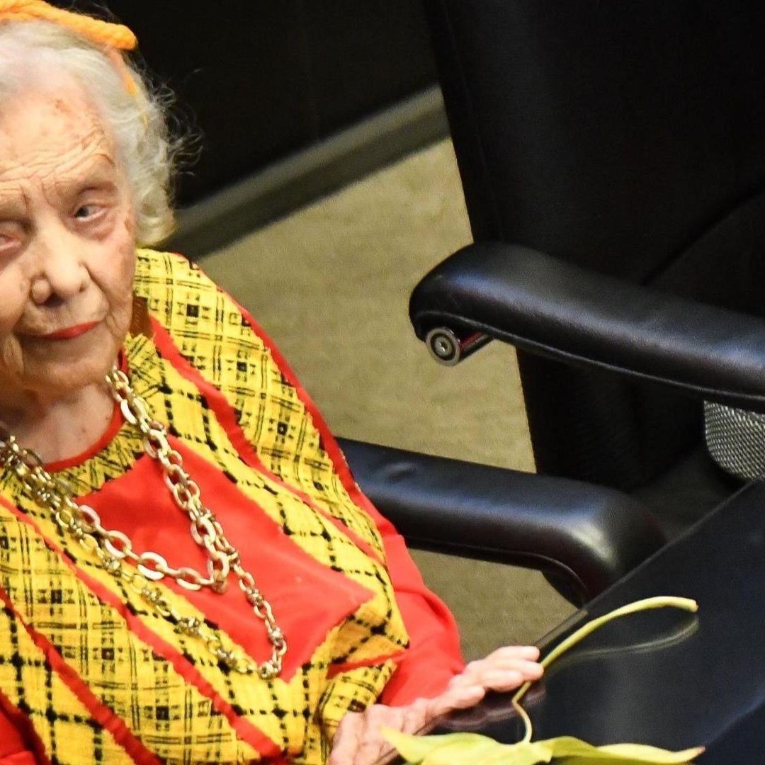Elena Poniatowska, escritora durante la ceremonia Solemne en la Cámara de Senadores