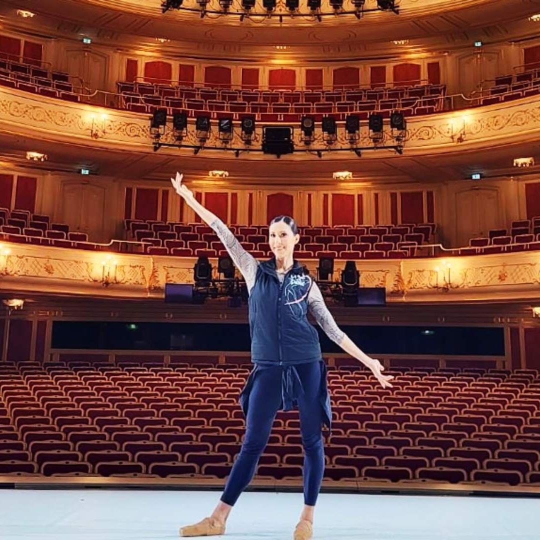 Elisa Carrillo Comparte Su Gusto por Inspirar a Nuevas Generaciones de Bailarines en México