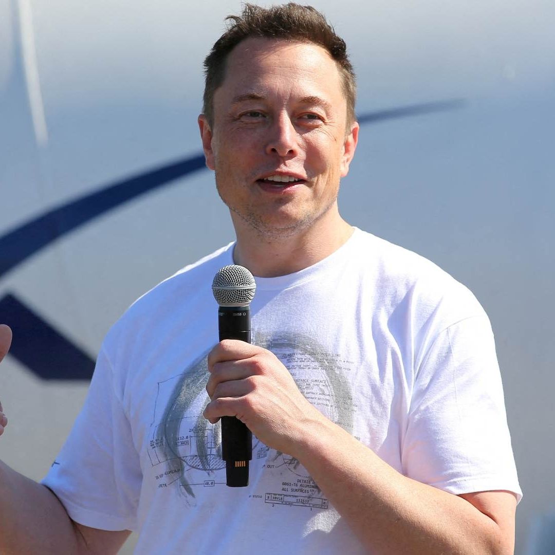 Elon Musk solucionó la diferencia con Tim Cook, consejero delegado de Apple