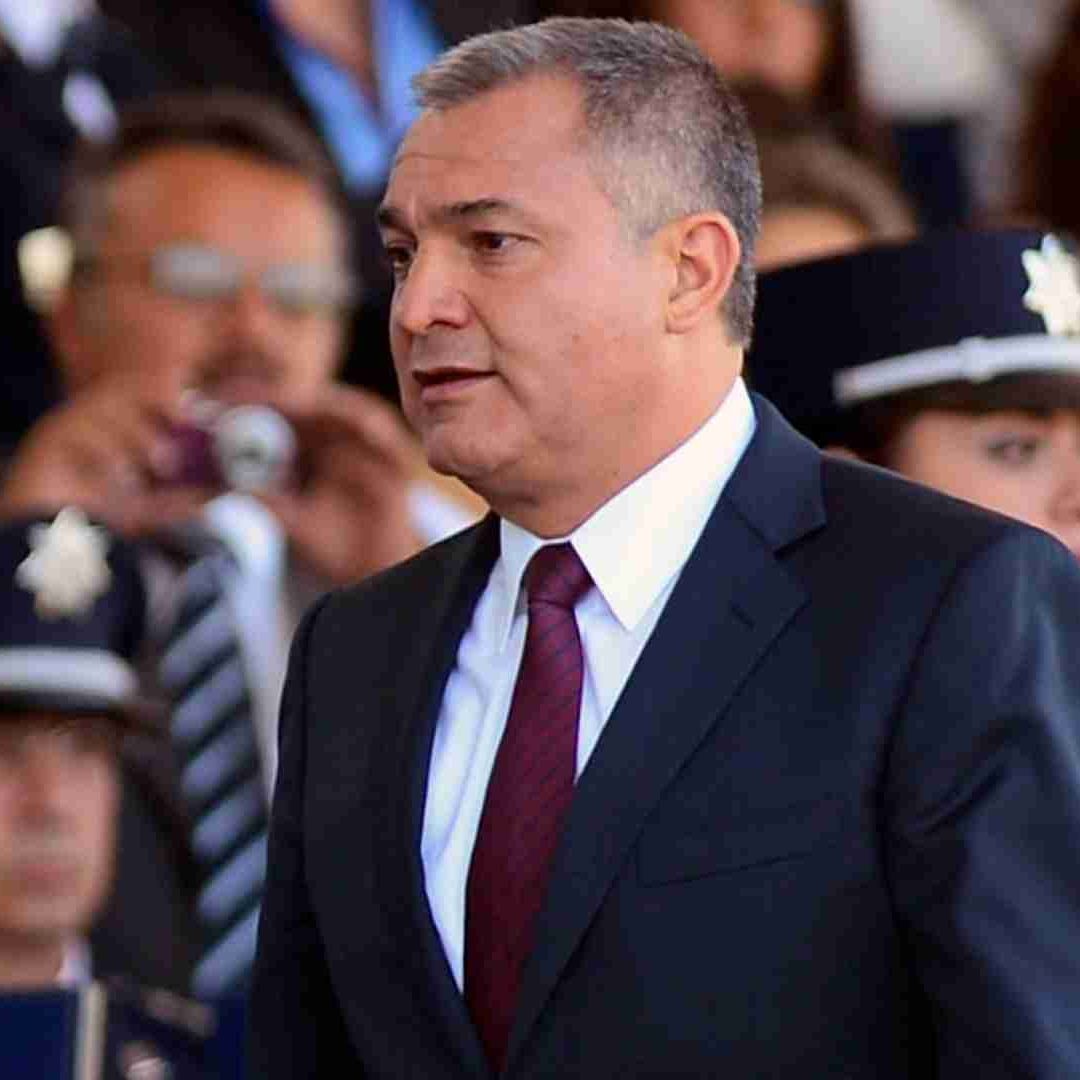 García Luna tenía autos de lujo y propiedades en México y EUA