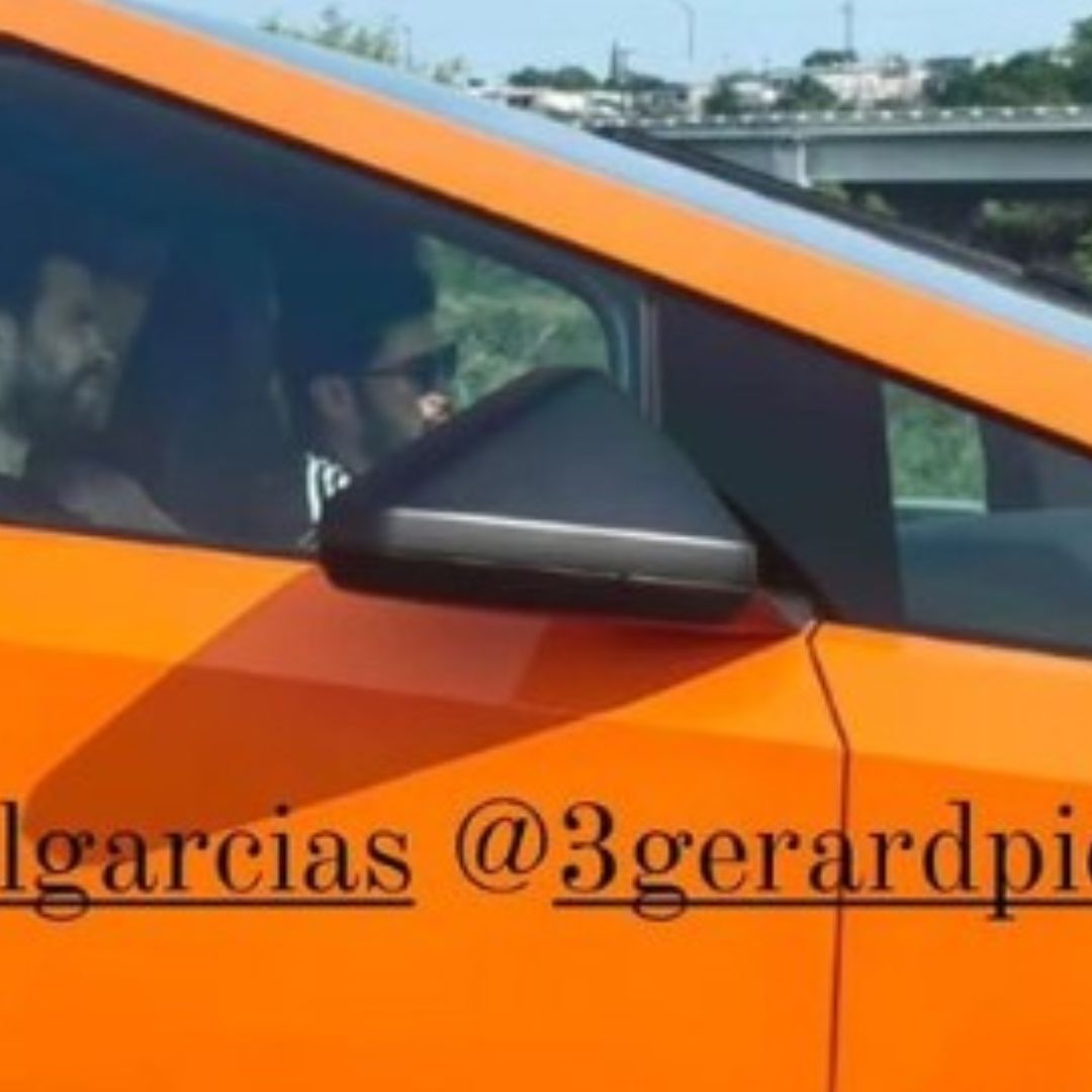 El gobernador Samuel García paseó a Gerard Piqué en su Cybertruck. Foto: Redes Sociales