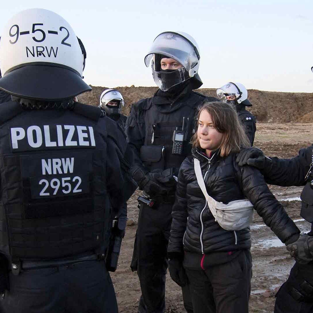 La activista ecologista sueca, Greta Thunberg, fue detenida junto a otros manifestantes
