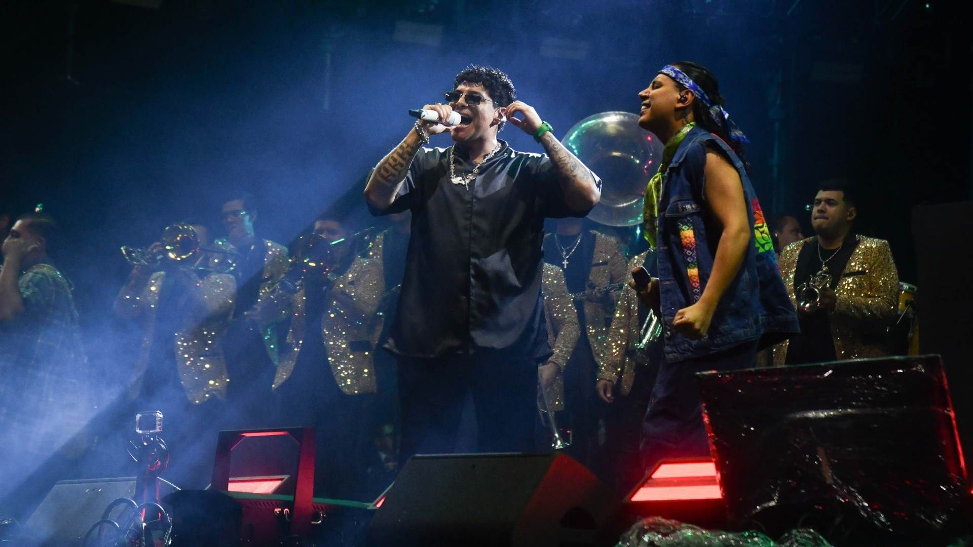 Grupo Firme Ignora las Reglas y Canta Narcocorrido en La Paz: ¿Cuál Sería la Sanción?