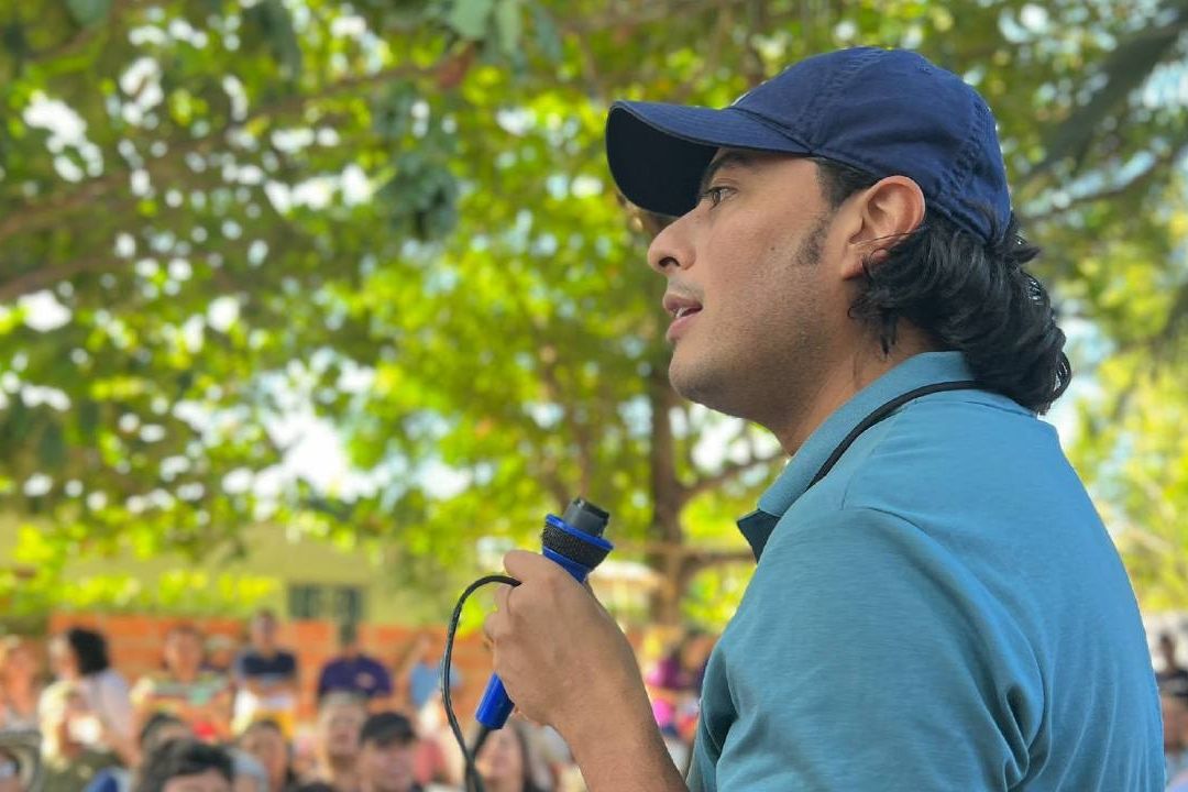La Fiscalía de Colombia investiga a Nicolás Petro, hijo del presidente Gustavo Petro, por supuesto lavado de dinero