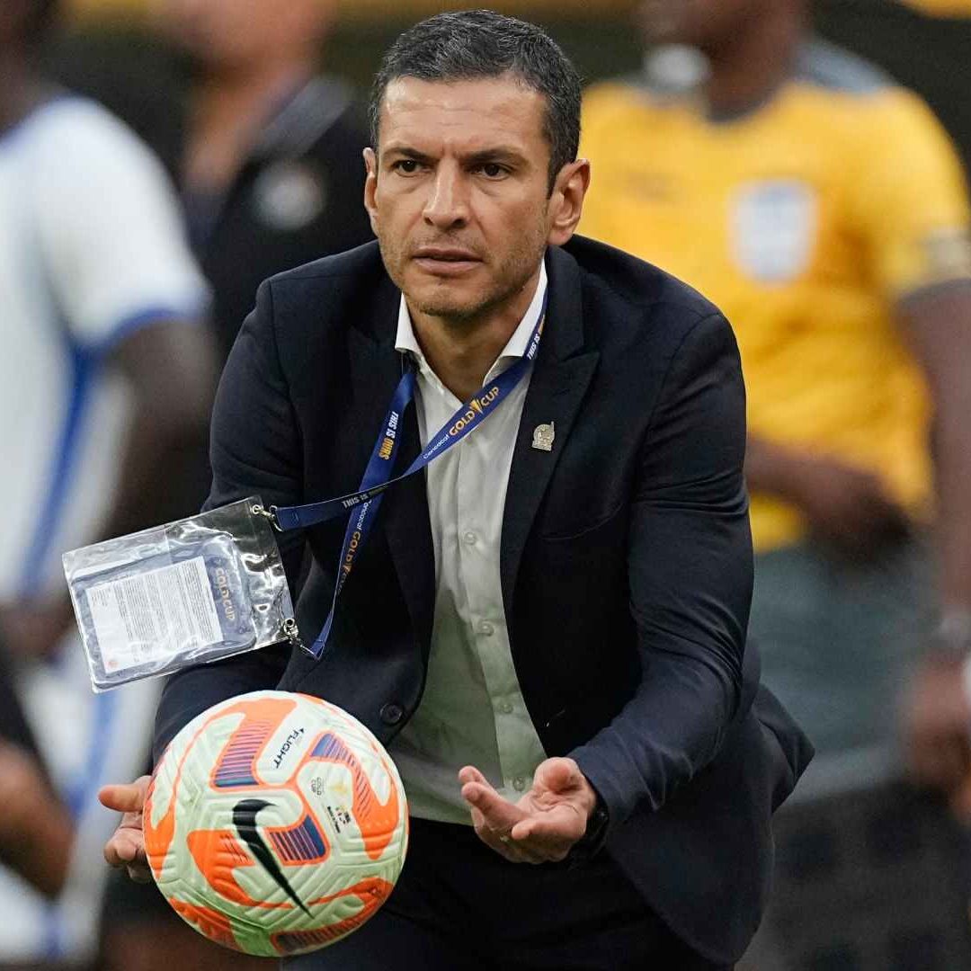 Jaime Lozano se ganó la confianza de los directivos de la selección mexicana al ganar la pasada Copa Oro. Foto: AP | Archivo