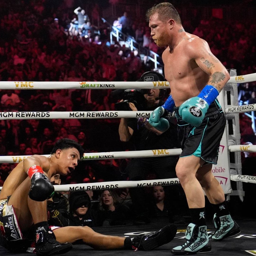 'Canelo' Álvarez Vence por Nocaut a Jaime Munguía