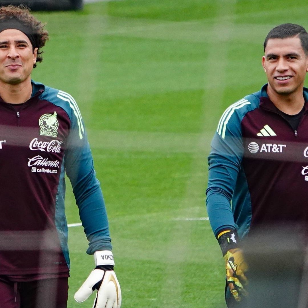 Memo Ochoa y Luis Ángel Malagón competirán por la titularidad en la Selección Mexicana.