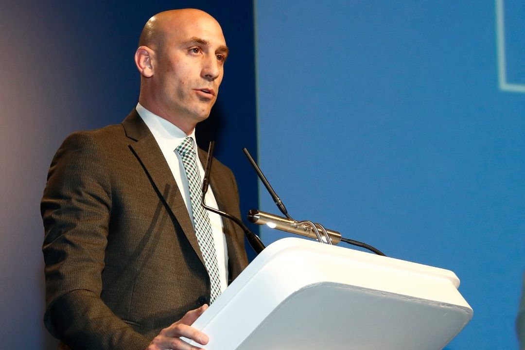 Luis Rubiales comparecerá como investigado por beso a Jenni Hermoso
