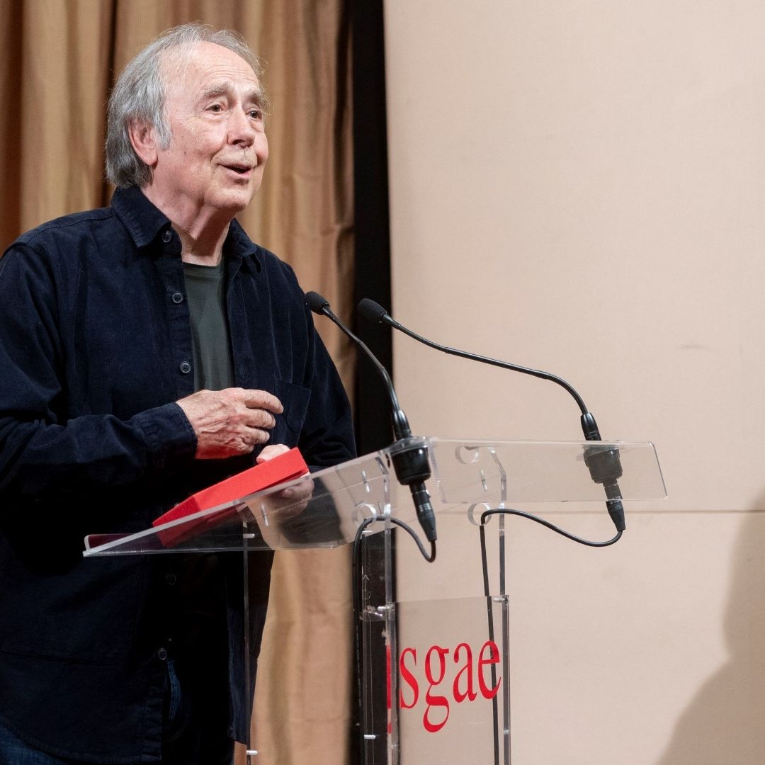 En medio de homenajes, Joan Manuel Serrat celebra 80 años de vida.