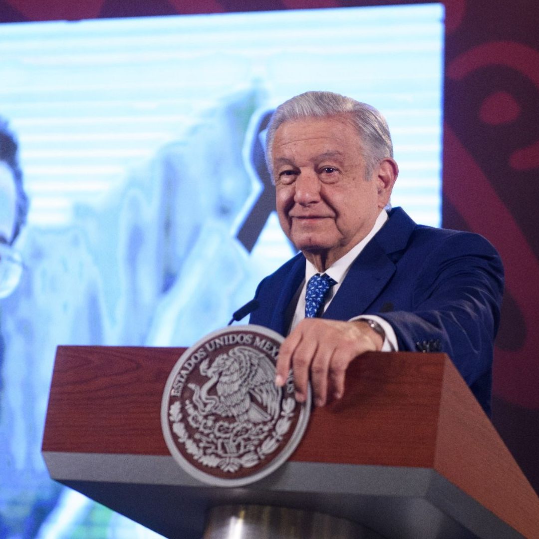 El presidente López Obrador lamenta fallecimiento de José Agustín