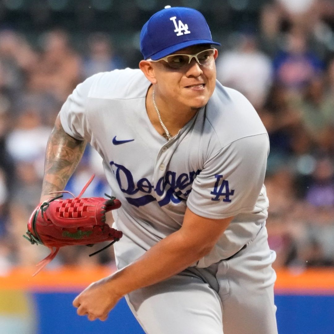 Julio Urías es sentenciado a libertad condicional