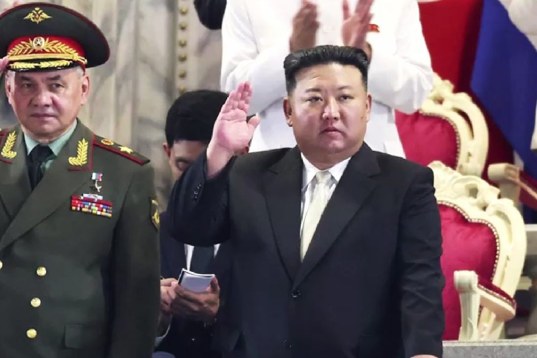 Kim Jong Un Preside Desfile Militar con Representantes de Rusia y China
