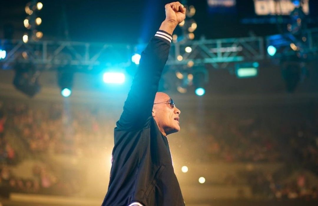 Critican estatua de Dwayne Johnson, museo responde