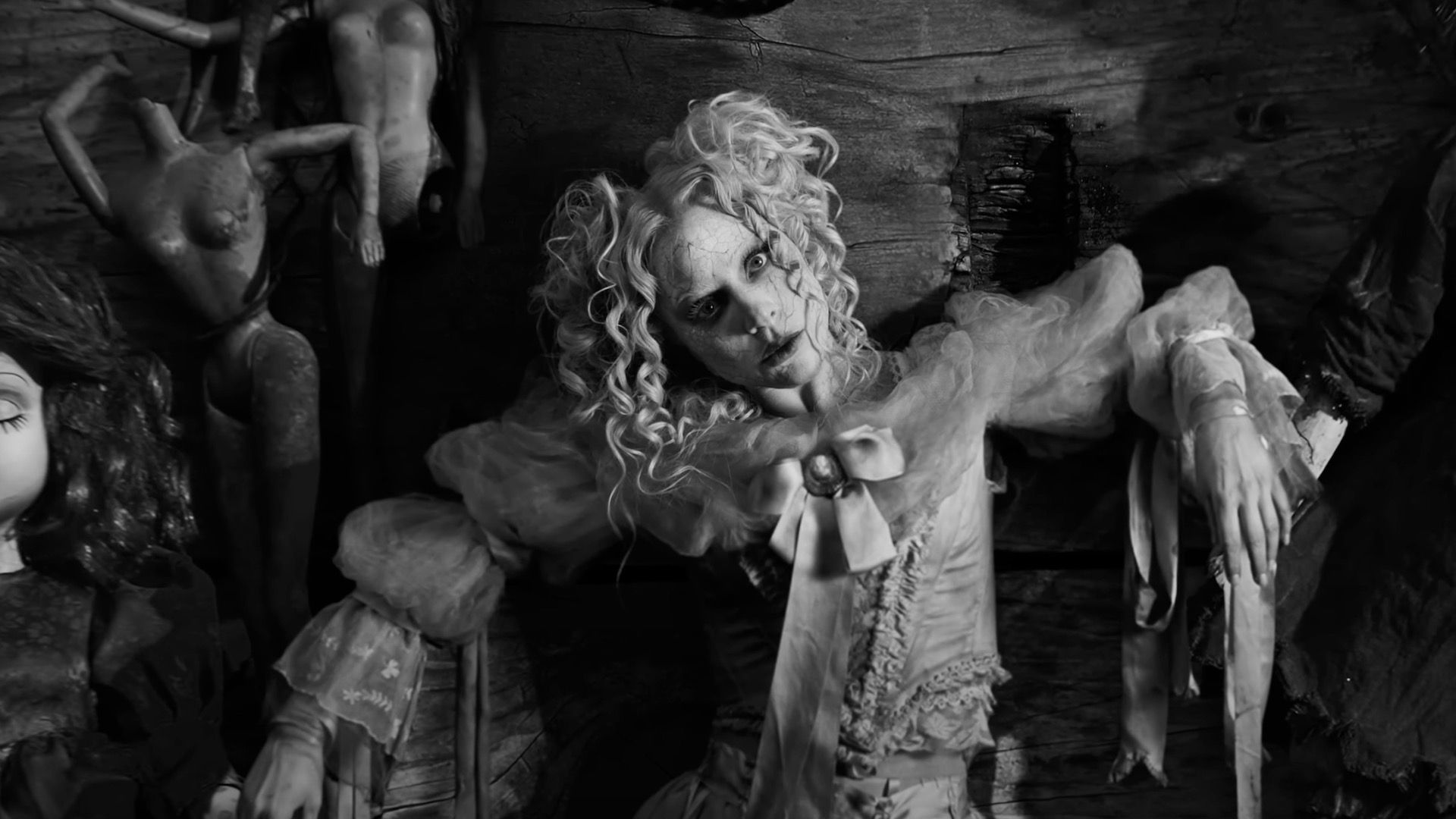 Lady Gaga grabó video en Xochimilco, ¿cuál es la historia de la Isla de la Muñecas?