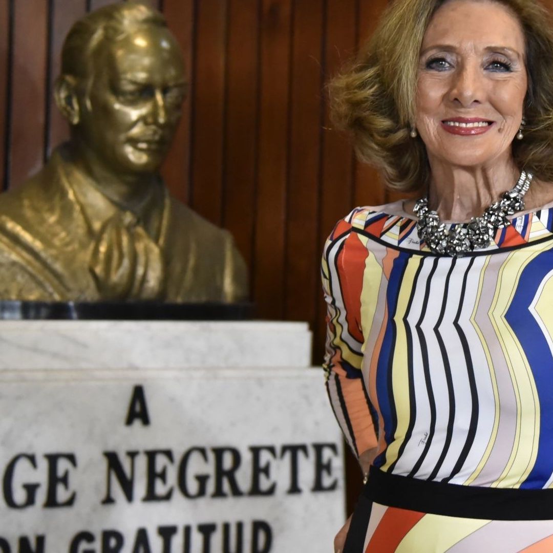 Personalidades del Medio Artístico Lamentan Muerte de Lorena Velázquez