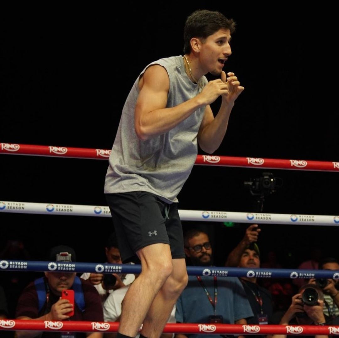 El pugilista sinaloense demostró un impresionante dominio.
