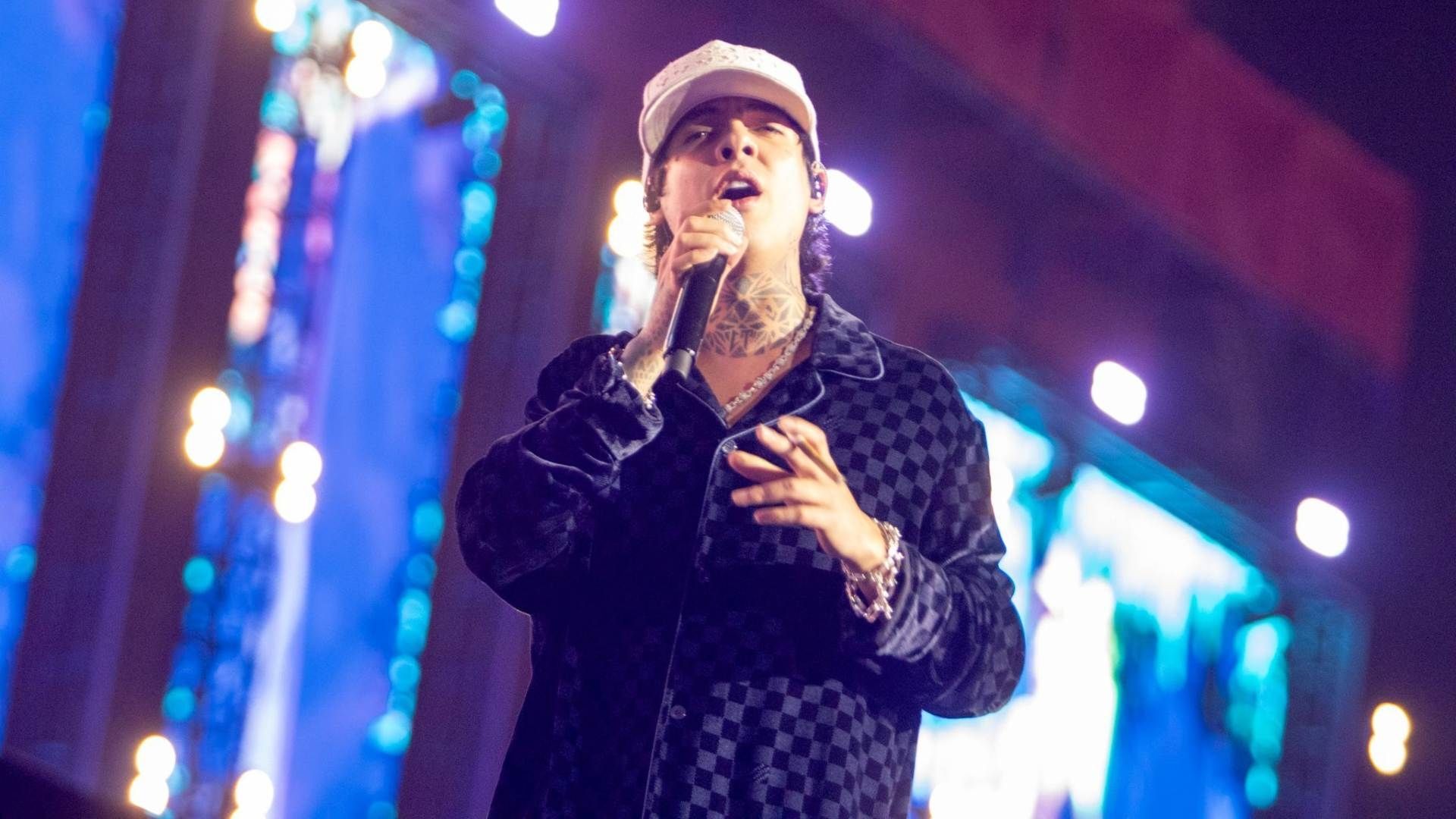 Por Qué Natanael Cano No Debió Cantar Narcocorridos en Flow Fest y Quién se lo Prohibió