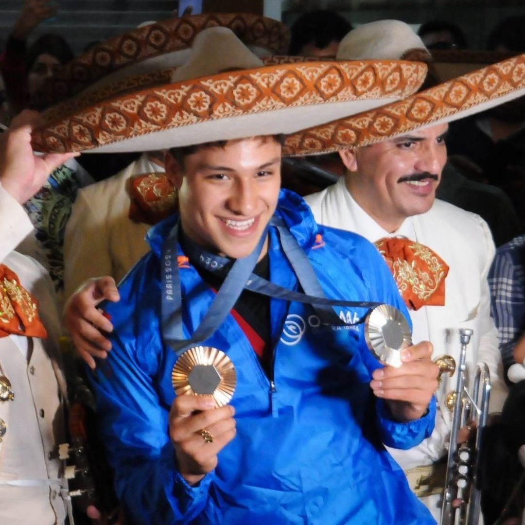 El Medallista Olímpico Osmar Olvera pide un México "Más Unido"